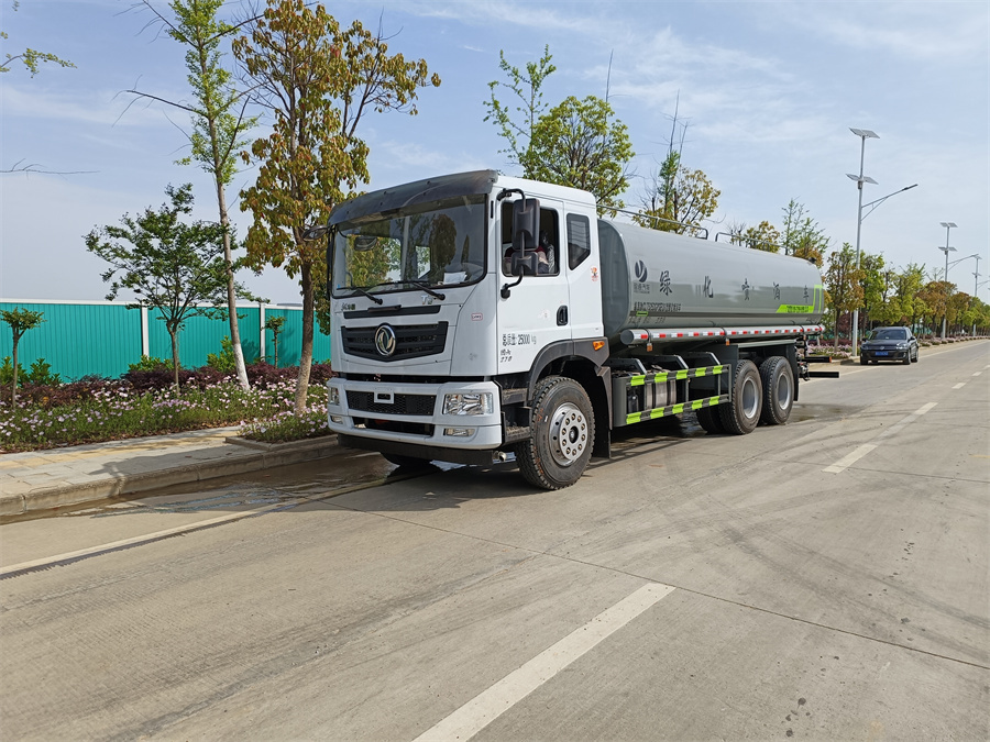 20噸灑水車(chē)-東風(fēng)新款20噸灑水車(chē) 20噸灑水車(chē)-東風(fēng)新款20噸灑水車(chē)